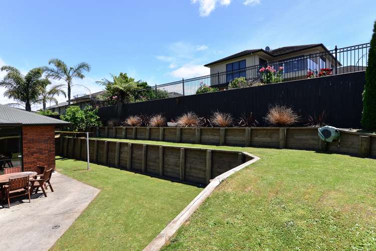 90 Farnborough Drive Grandview Heights_5