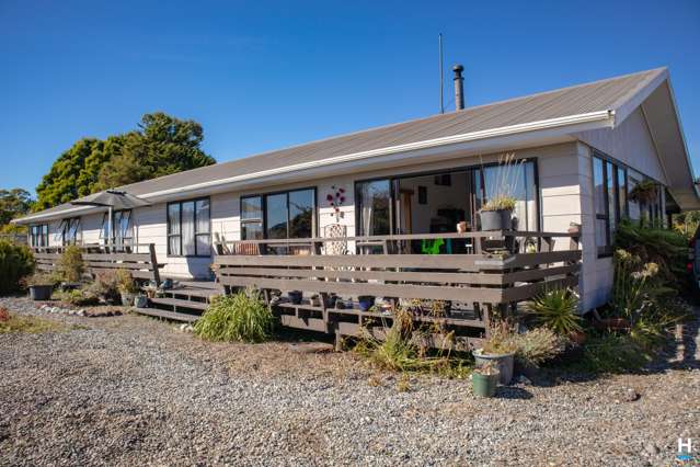 Sun-soaked lifestyle property