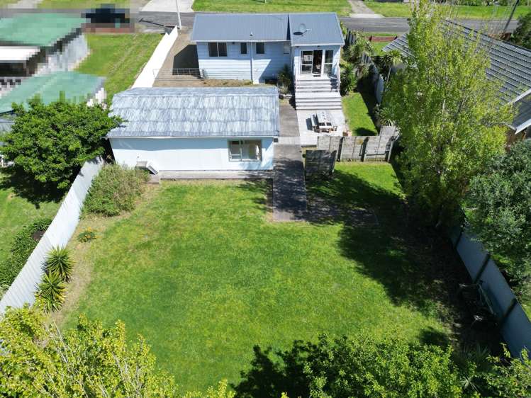 7 Hennessy Street East Foxton Beach_26