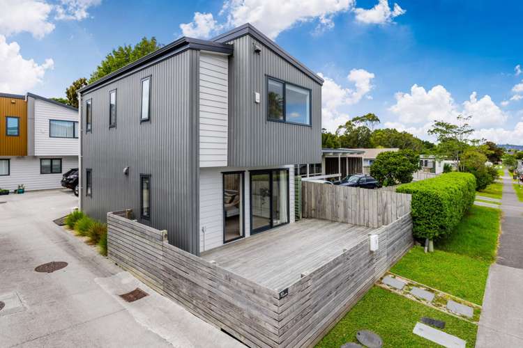 50E Cascades Road Pakuranga Heights_1