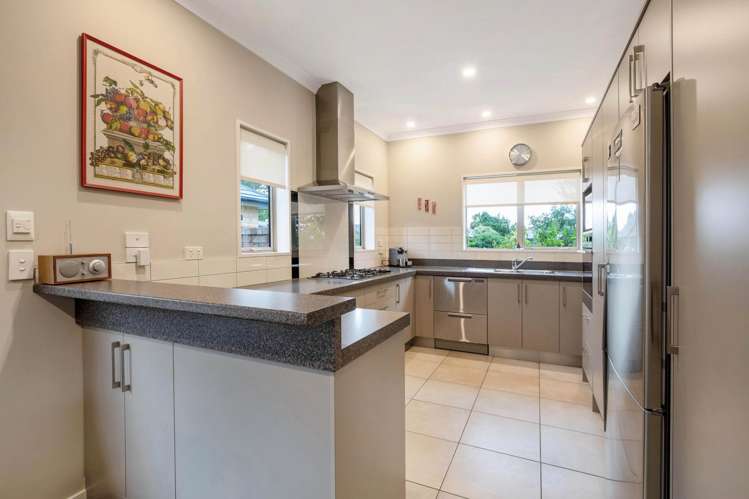 263 Southfield Drive Lincoln_10