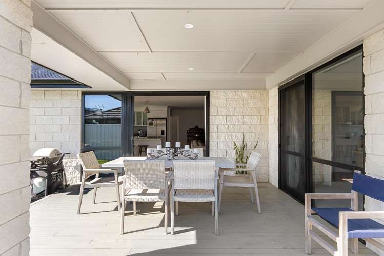 19 Joanne Street Lytton West_21