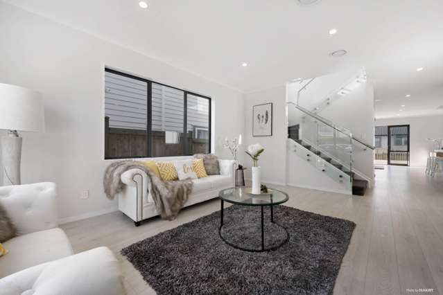 82 Thomas Road Flat Bush_1