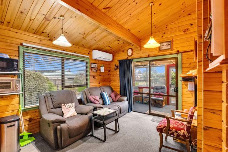 39 Newburn Street Waikaia_6