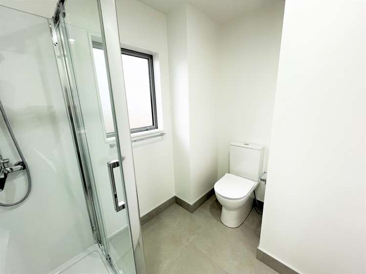 G05/3 Beaumonts Way Manurewa_6