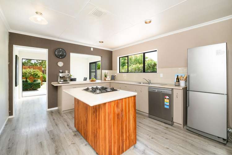 69 Florence Avenue Palmerston North Central_11