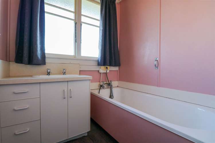 34 George Street Geraldine_14