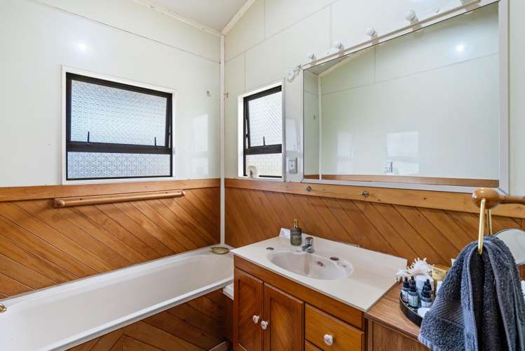 1 Vincent Drive Levin_5