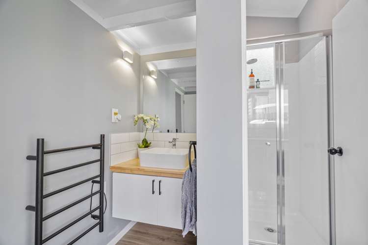 3428 Pourerere Beach Road Pourerere Beach_15