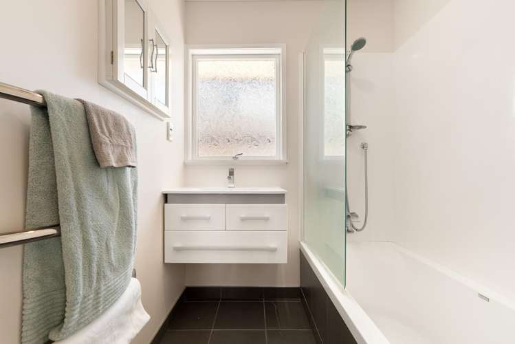 18 La Perouse Street Botany Downs_8