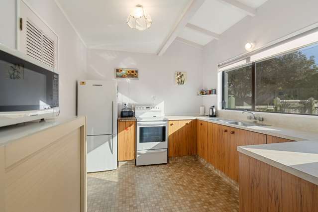 2 Ono Street Waikanae Beach_3