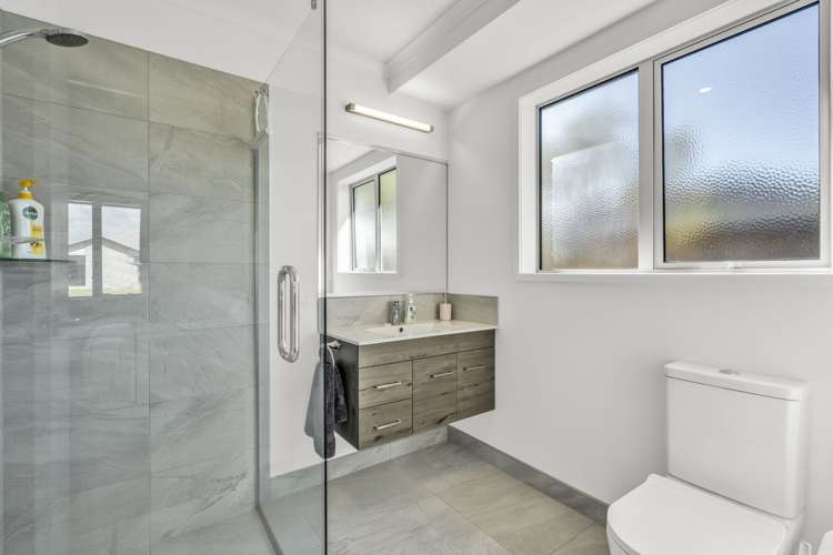 11 Kaurinui crescent One Tree Point_13