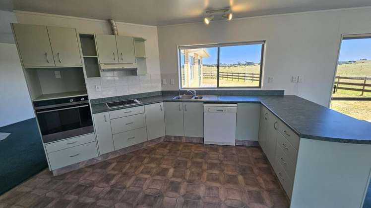 44 Otaraoa Road Waitara_4