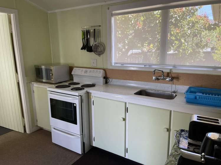 222 Waitaki Drive Otematata_10