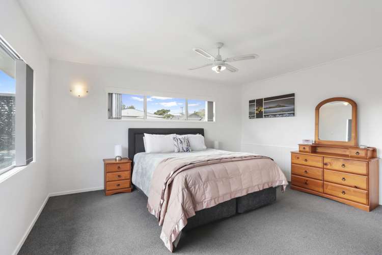 6 Taioma Crescent Te Atatu Peninsula_11