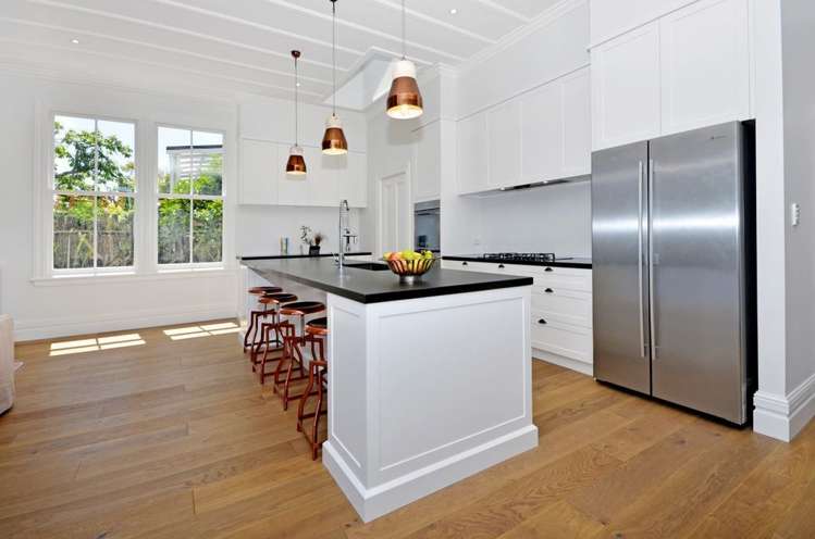 28 Mozeley Avenue Devonport_7