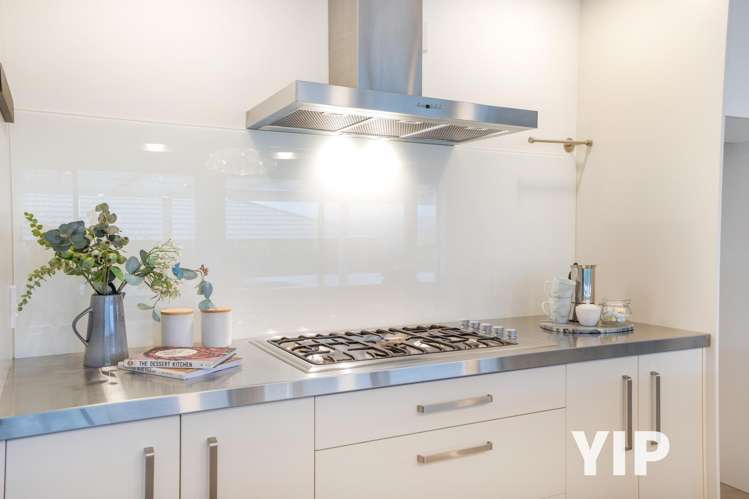 19 Lacebark Lane Woodridge_8