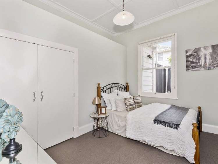 11 Queenstown Road Hillsborough_10