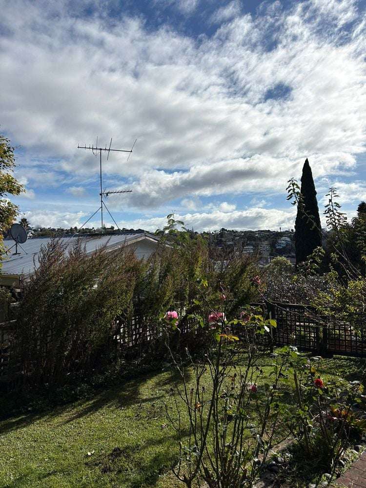 1/3 Tusac Place Totara Vale_16