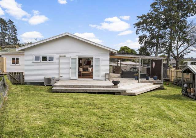 Quintessential Kiwi Bungalow | 1033sqm Site