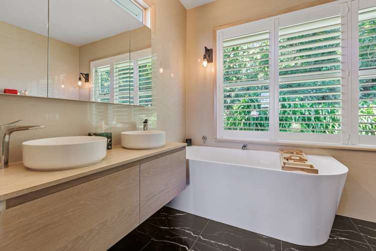 18a Dartmoor Avenue Westown_24