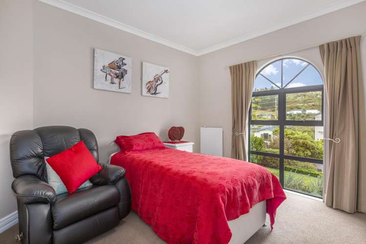 20 Endeavour Drive Whitby_15