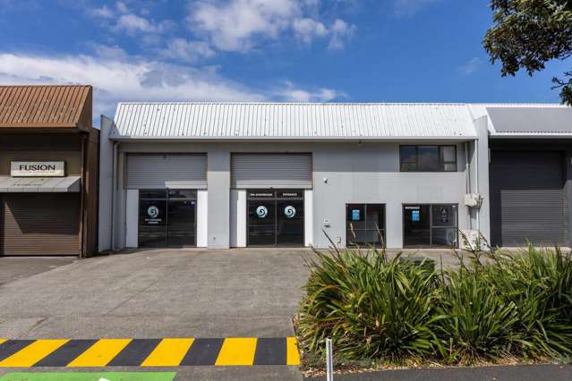 Prime Mount Owner Occupier Opportunity