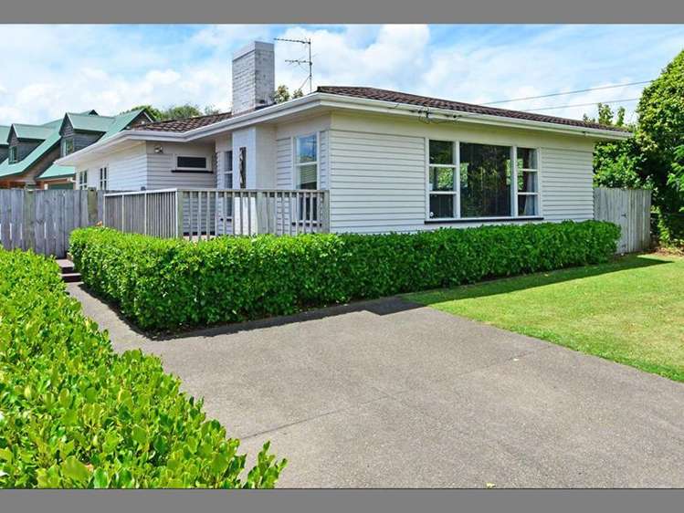 6 Gills Avenue Papakura_16