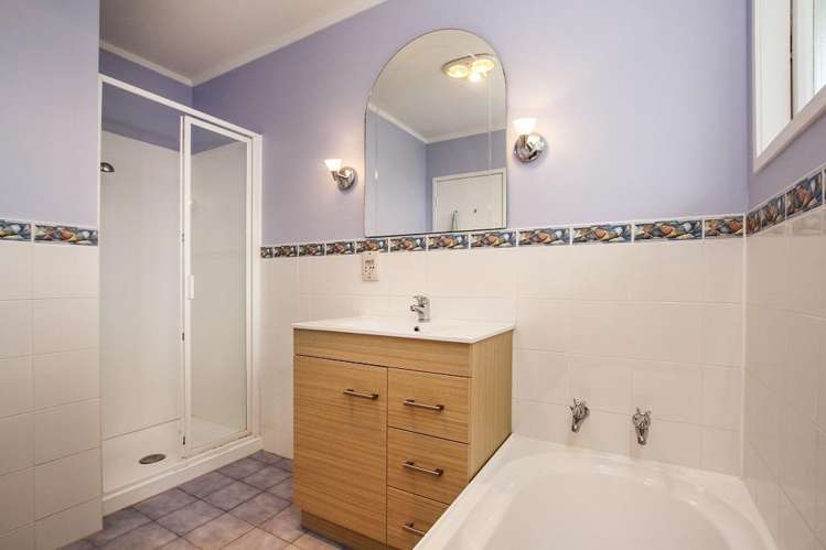 22 Grenada Avenue 10877_12