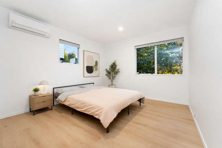 12 Raelene Place Massey_8