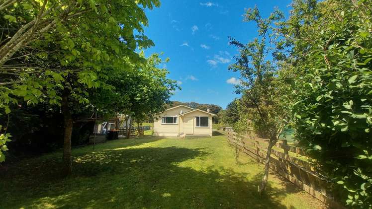 4 Erskine Street Tuatapere_16