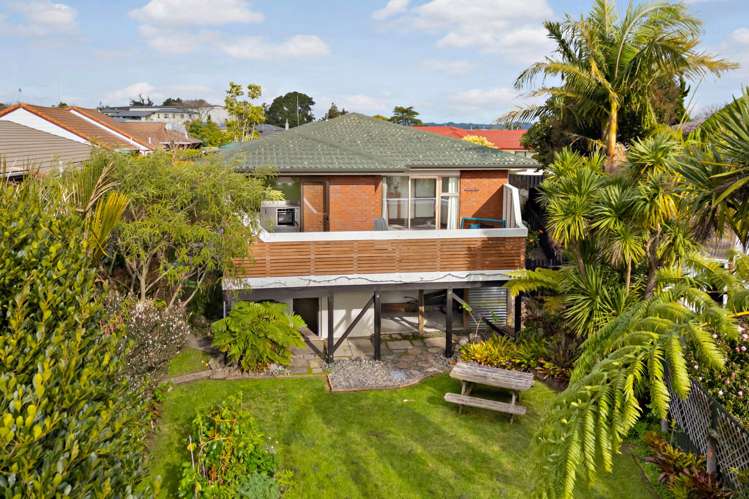 2/6 Annette Avenue_0
