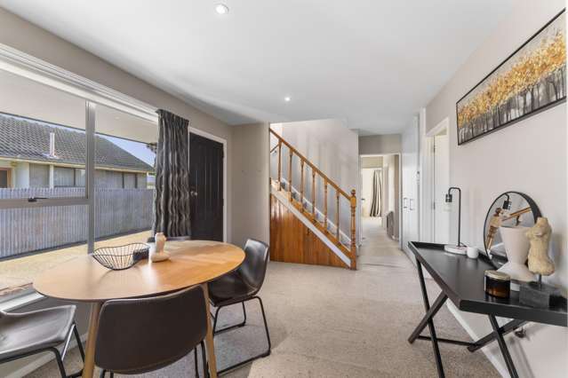 33 Gibson Drive Hornby_1