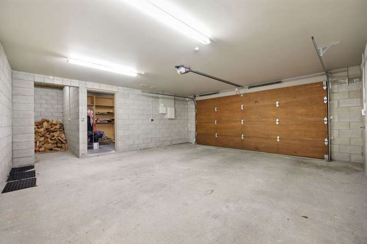 1 Goldleaf Hill Queenstown_22