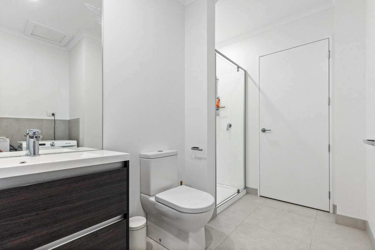 2/71 Hobsonville Point Road_5