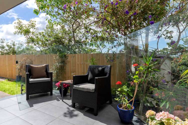 18/10 Gerard Way Saint Johns_16