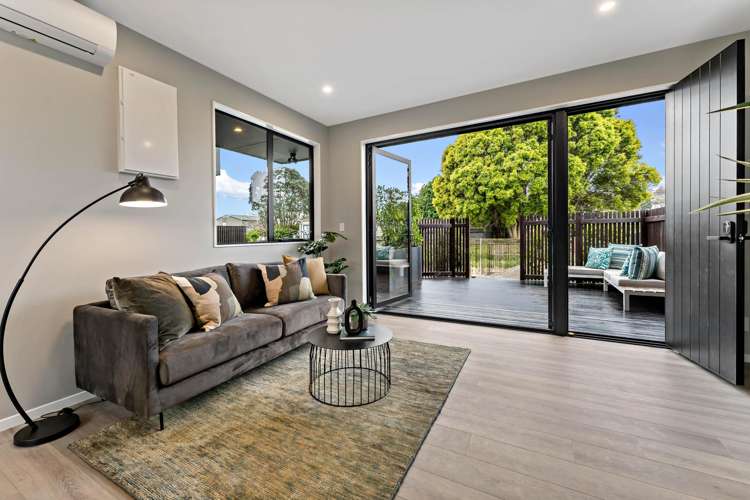 48 Range View Road Mount Albert_26