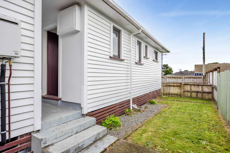 14 Karaka Street Merrilands_29