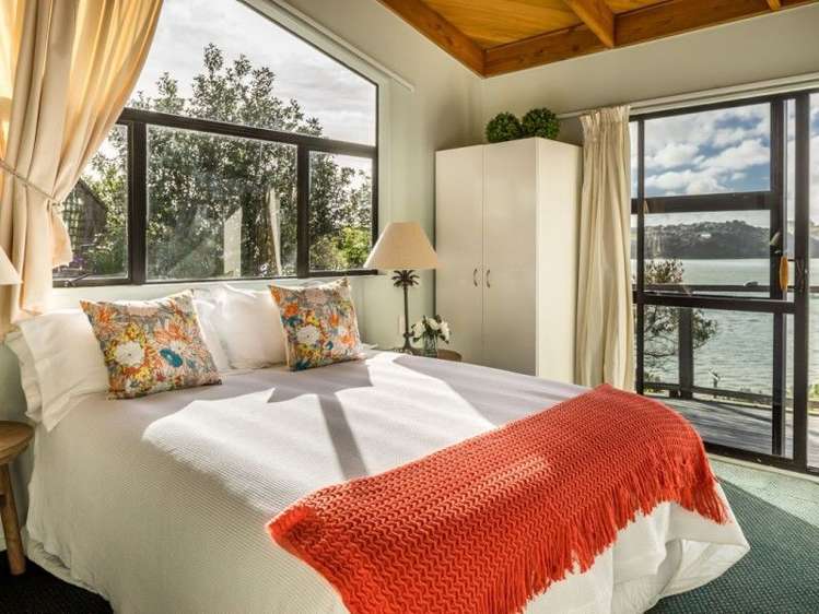 27a Seaview Road Paremata_10