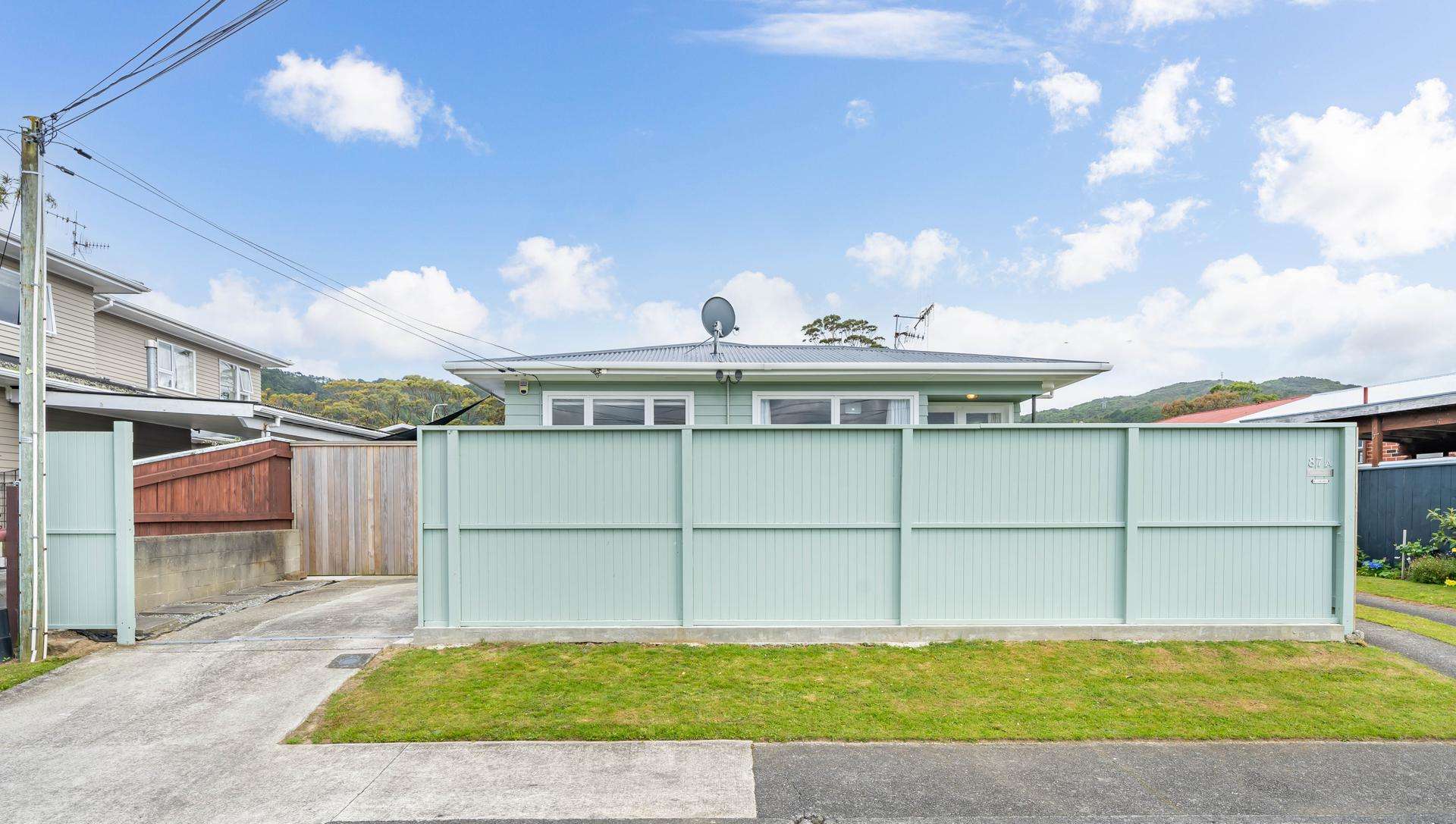 87A Karamu Crescent Wainuiomata_0