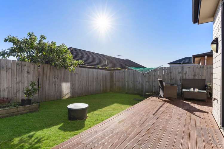 22 Cooladawson Drive Flat Bush_24