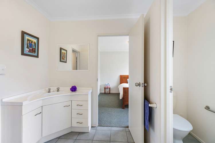 2 Fidelis Avenue Snells Beach_16