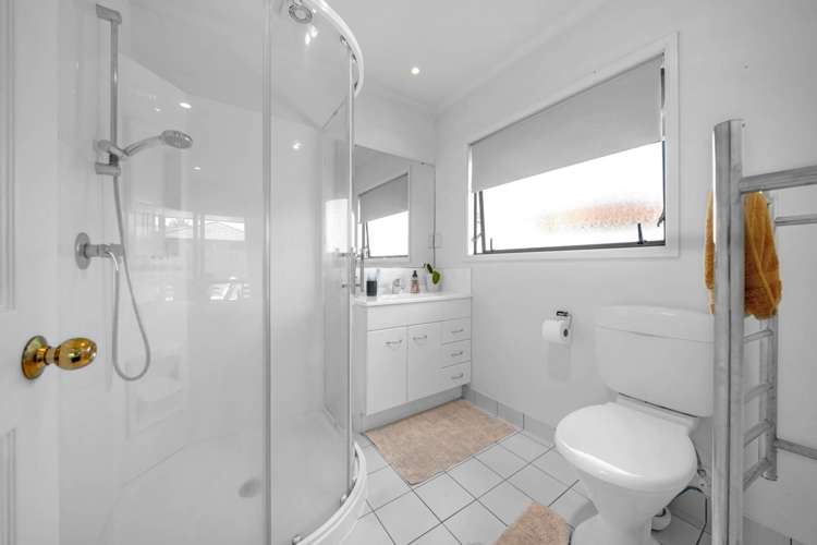 4 Attymon Lane East Tamaki_11