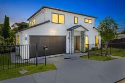 Executive Home with 10 Year Master Build Guarantee