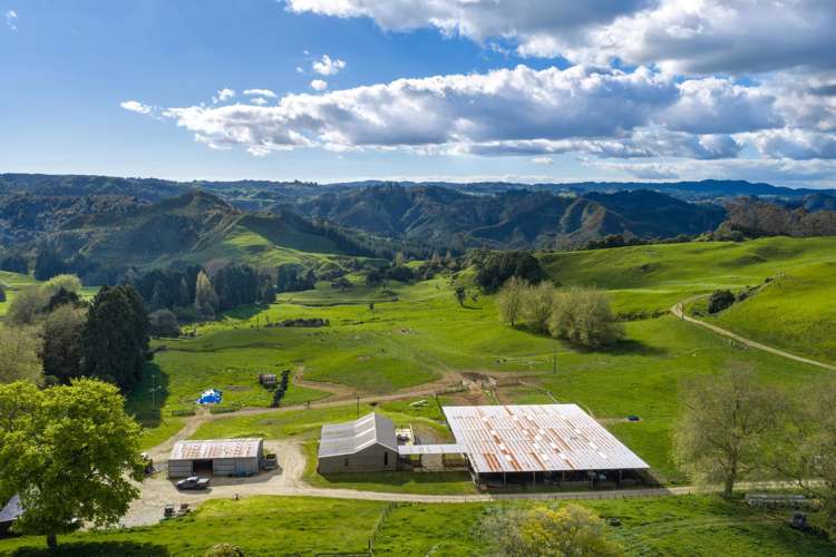 155 Cutwater Road and 2 Gardiner Place Pukehina_43