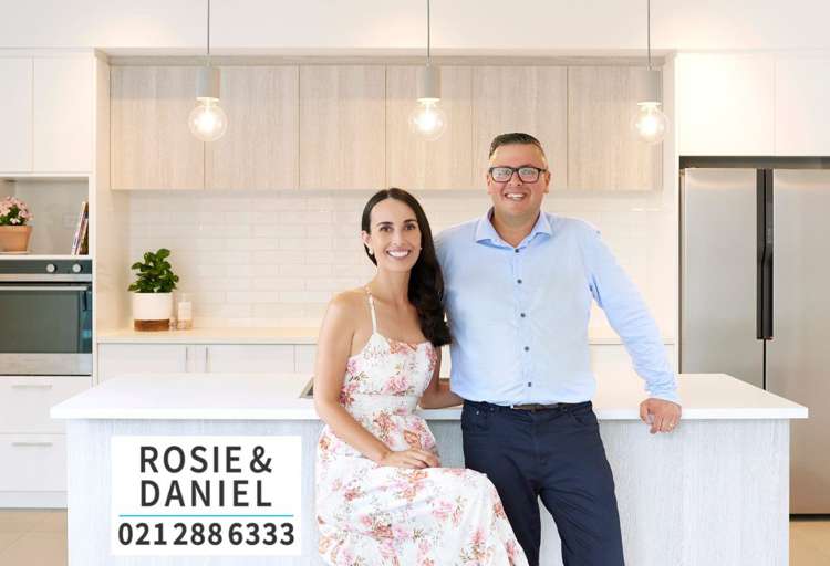 4 Rixon Place Te Atatu Peninsula_33