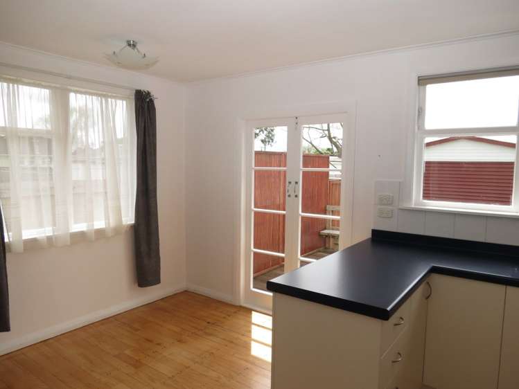 6 Salas Place Papakura_8