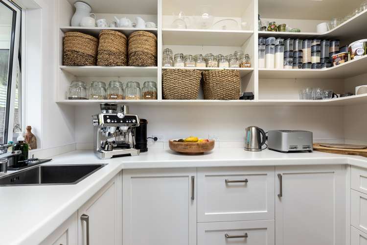 24 Hillplough Heights Richmond_14