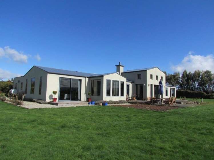 69 Adam Fleming Road Gore Surrounds_3