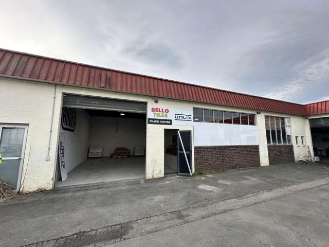 Rare Industrial Unit in Henderson